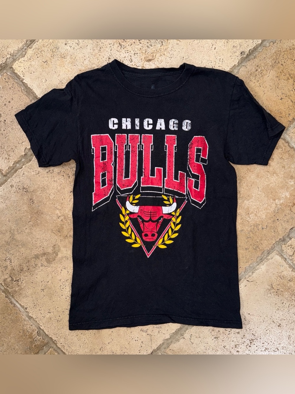Chicago Bulls Short Sleeve T Shirt Size Small Black Cotton